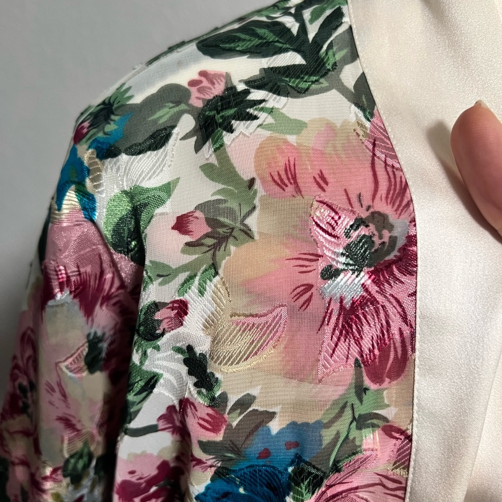 Gold label Victoria’s Secret Robe - Picture 2 of 4